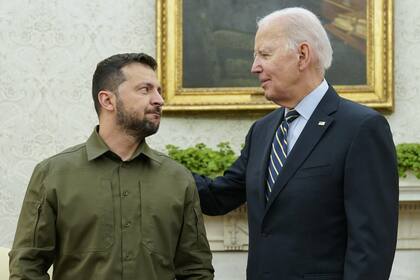 El presidente Joe Biden se reúne con el presidente ucraniano Volodimir Zelensky en la Oficina Oval de la Casa Blanca, el jueves 21 de septiembre de 2023
