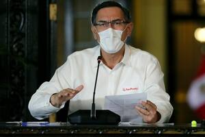 El presidente Martín Vizcarra anunció ayer en televisión el desconfinamiento gradual