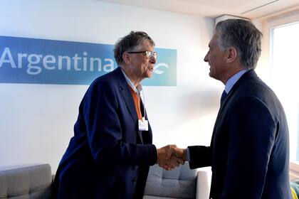 El presidente Mauricio Macri junto al CEO de Microsoft, Bill Gates