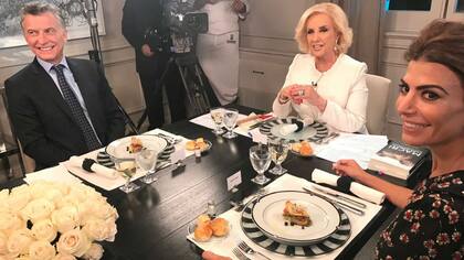 El presidente Mauricio Macri y Juliana Awada recibieron a Mirtha Legrand en la quinta de Olivos