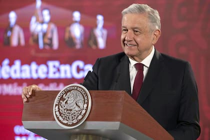 El presidente mexicano Andrés Manuel López Obrador dijo hoy que mañana se comenzará a aplicar la vacuna de Pfizer al personal de salud