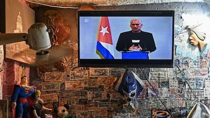 El presidente Miguel Díaz-Canel se dirige a los cubanos por el tema del combustible