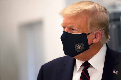 El presidente norteamericano Donald Trump anunció hoy que contrajo coronavirus