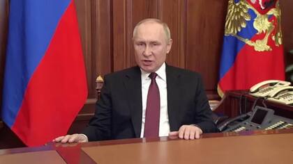 El presidente ruso, Vladimir Putin, anunció el ataque militar contra Ucrania en la madrugada del jueves en un discurso de televisión pregrabado