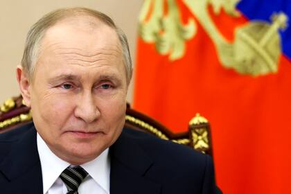 El presidente ruso Vladimir Putin asiste a una reunión por videoconferencia en Moscú, Rusia, el viernes 27 de mayo de 2022.