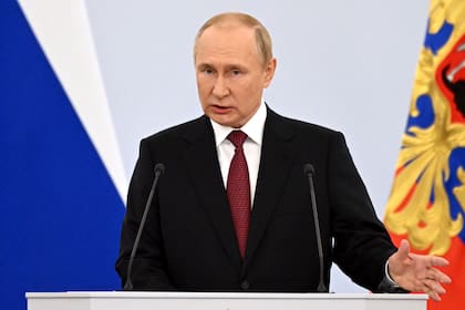 El presidente ruso Vladimir Putin habla en un acto para anunciar la incorporación a Rusia de regiones ocupadas de Ucrania