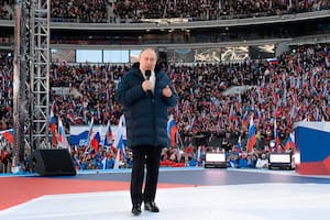 La arenga bélica de Putin ante 200.000 personas que llenaron un estadio de Moscú