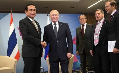 El presidente ruso, Vladimir Putin, y el primer ministro de Tailandia, Prayuth Chan-ocha, en una reunión en 2018.