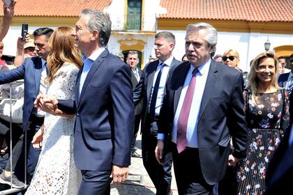 Macri y Fernández compartieron el encuentro a dos días del traspaso de mando