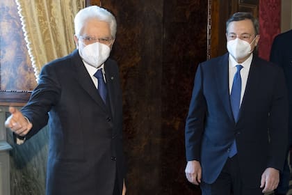 El presidente Sergio Mattarella con Mario Draghi, en el Quirinale