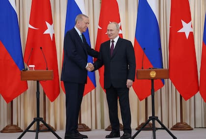 El presidente turco Recep Tayyip Erdogan actúa en calidad de nexo entre Moscú y el Oeste