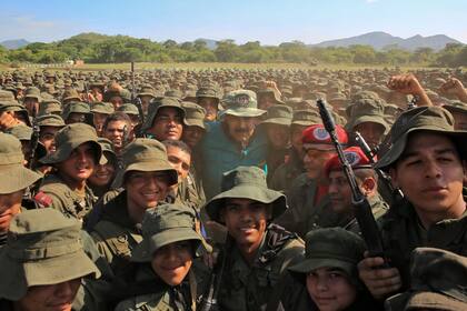 El presidente venezolano, Nicolás Maduro, en el centro de entrenamiento militar El Pao, hace una semana
