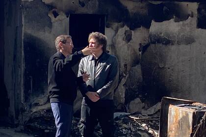 El Presidente visitó el Kibutz Nir Oz, al sur de Israel, una de las poblaciones que sufrió el ataque de Hamas del 7 de octubre de 2023. Esta foto fue tomada en febrero del 2024.