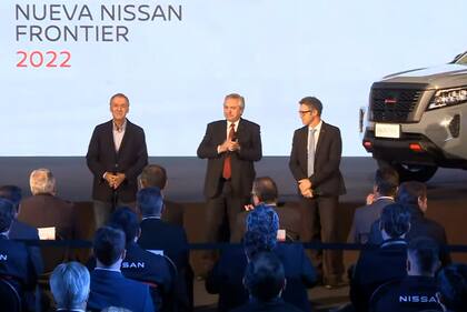 El Presidente estuvo con Schiaretti y el titular de Nissan Argentina.