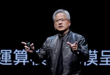El presidente y CEO de Nvidia Corporation, Jensen Huang, pronuncia un discurso durante la exposición Computex 2024 en Taipei, Taiwán, el 2 de junio de 2024. (Foto AP/Chiang Ying-ying)