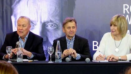 El prestigioso bailarín y actor ruso Mikhail Baryshnikov junto al director Robert Wilson