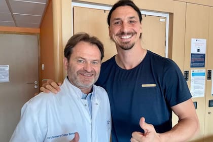 El prestigioso cirujano Bertrand Sonnery-Cottet junto a Zlatan