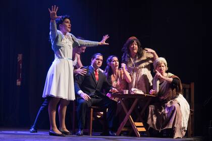 El prestigioso director Peter Macfarlane está al frente de esta puesta de Evita, el musical