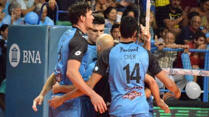 El primer festejo de la final, para Bolívar