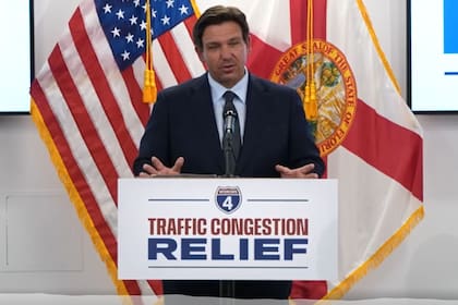El primer mandato de Ron DeSantis como gobernador de Florida inició en 2019