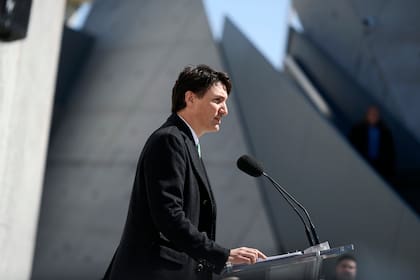 El primer ministro canadiense Justin Trudeau habla durante un evento el jueves 28 de abril de 2022, en Ottawa, Canadá. (Justin Tang/The Canadian Press vía AP)