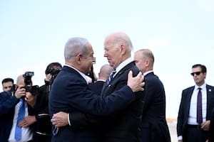 En medio de una creciente tensión, Biden y Netanyahu hablaron por teléfono por primera vez en un mes