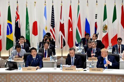 El primer ministro de Japón Shinzo Abe habló durante una sesión, acompañado por Mauricio Macri y Donald Trump