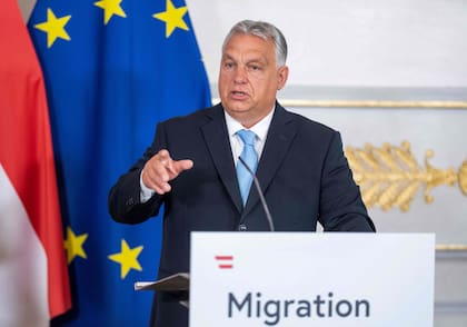 El primer ministro húngaro, Viktor Orban, se dirige a una conferencia de prensa después de la Cumbre sobre Migración en Viena el 7 de julio de 2023. La migración es una de las cuestiones por las que Orban tiene choques con sus socios europeos.