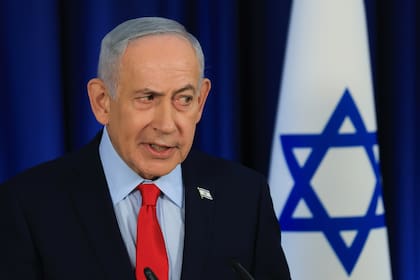 El primer ministro israelí Benjamin Netanyahu habla en una conferencia de prensa