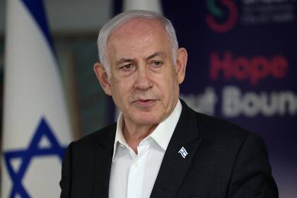 El primer ministro israelí, Benjamin Netanyahu, celebra una conferencia de prensa en el Centro médico Sheba Tel-HaShomer, en Ramat Gan.