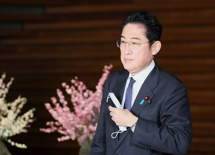 El primer ministro japonés, Fumio Kishida, durante una conferencia de prensa sobre el misil norcoreano