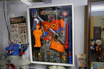 Trajes y merchandising de Thundercats son parte del tesoro del coleccionista