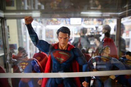 La colección de figuras de Superman es una de las destacadas del espacio