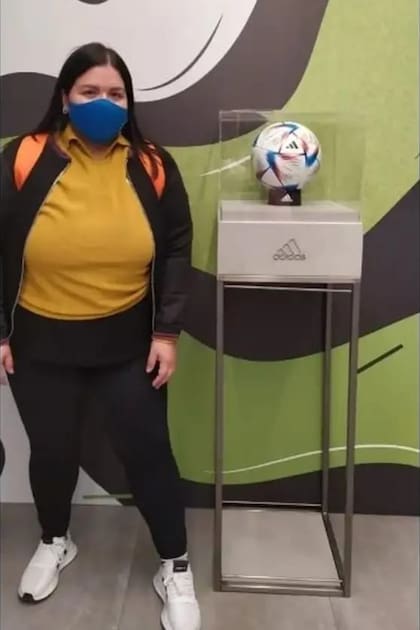 El primer trabajo digital y en blanco de Micaela fue en Adidas