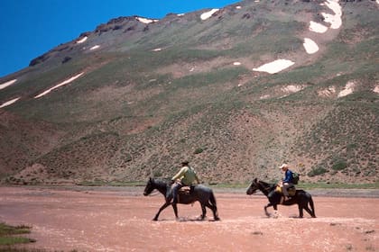 "El primer y tercer día caminamos ocho horas y media, y el segundo, doce horas y media, con siete de subida. Cada paso equivalía a subir cuatro escalones. Es agotador"