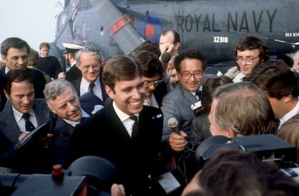 El príncipe Andrés regresa de Malvinas