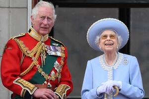 El príncipe Carlos llamó a la reina Isabel con un apodo de “entrecasa” y sus seguidores estallaron