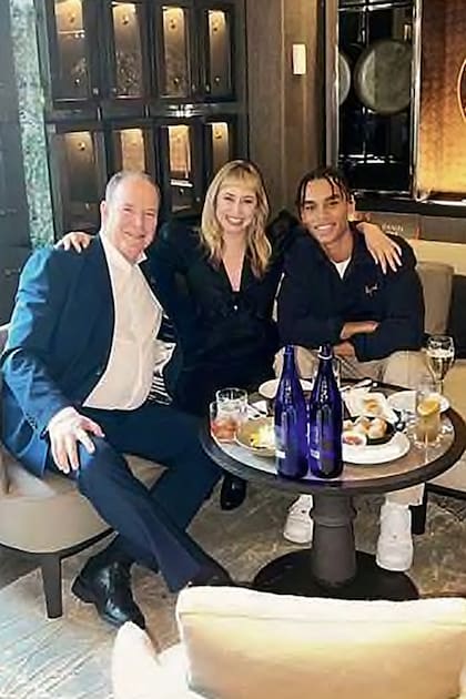 El prncipe en Nueva York con sus dos hijos mayores, Jazmn Grace y Alexandre, con los que mantiene una buena relacin