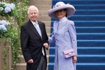 El príncipe Felipe (hermano del príncipe Hans-Adam II) con su mujer, Isabel