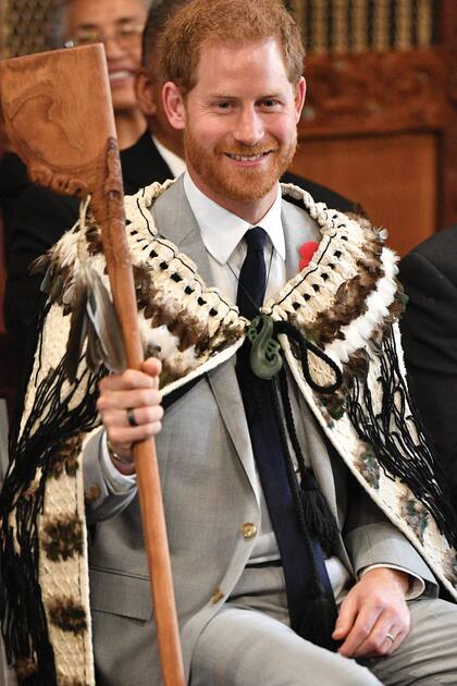 El príncipe Harry lleva el anillo durante una
visita a Nueva Zelanda, en 2018.