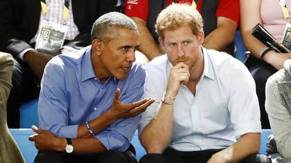 El príncipe Harry, periodista: entrevistó a Obama y le preguntó qué pensó cuando le entregó el mando a Trump