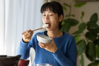 La filosofía japonesa para comer de manera saludable solo llenándonos al 80%