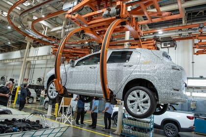 El proceso hasta el lanzamiento de un auto dura aproximadamente cuatro años