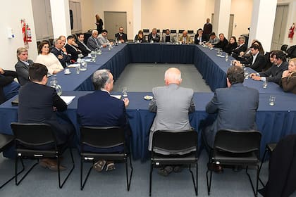 El procurador general de la Nación interino, Eduardo Casal, y 25 fiscales de los fueros criminal y correccional federal de la ciudad de Buenos Aires, y penal económico redactaron 10 puntos ante la postergación del sistema acusatorio