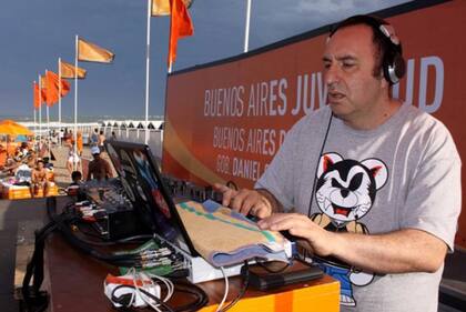 El productor de Poncho y el pedal de efectos