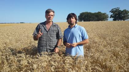 El productor, junto a Arturo Ghigliazza, encargado de tecnologías