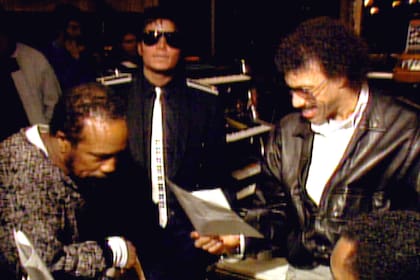 El productor Quincy Jones, Michael Jackson y Lionel Richie crearon, en 1985, un hit imborrable, que cantó el mundo y que recaudó millones de dólares para ayudar a paliar la hambruna en Etiopía