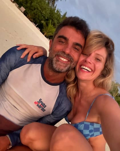 El productor y la conductora, el pasado enero en un viaje a las Islas Maldivas