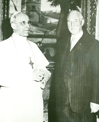 El profesor Niehans con el Papa Pío XII 