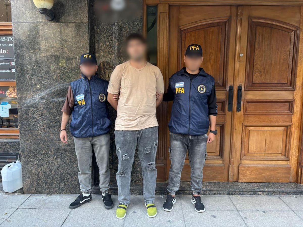 Lo buscaban por un hackeo de $275 millones: lo atraparon en Palermo tras seguir el uso de la SUBE